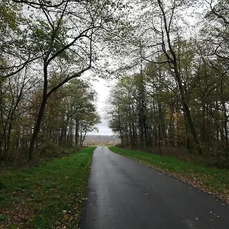 Lesse En Ciel Vous Accueille Avec Plaisir . Сasa de vacaciones *