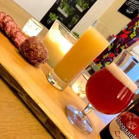 Lesse En Ciel Vous Accueille Avec Plaisir . Сasa de vacaciones Houyet