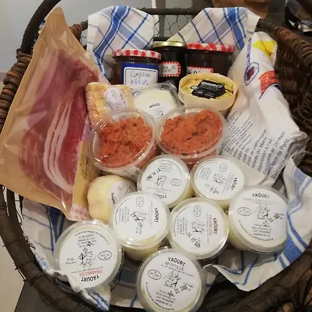 Lesse En Ciel Vous Accueille Avec Plaisir . Сasa de vacaciones *