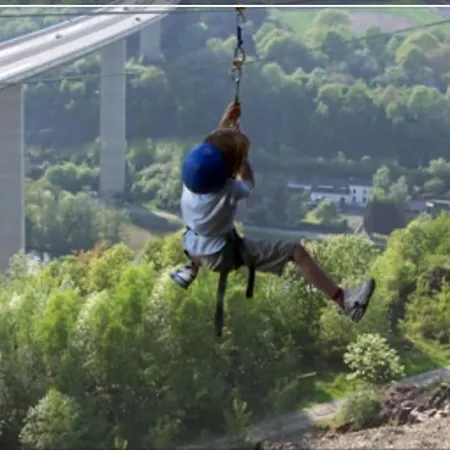 Lesse En Ciel Vous Accueille Avec Plaisir . * Houyet